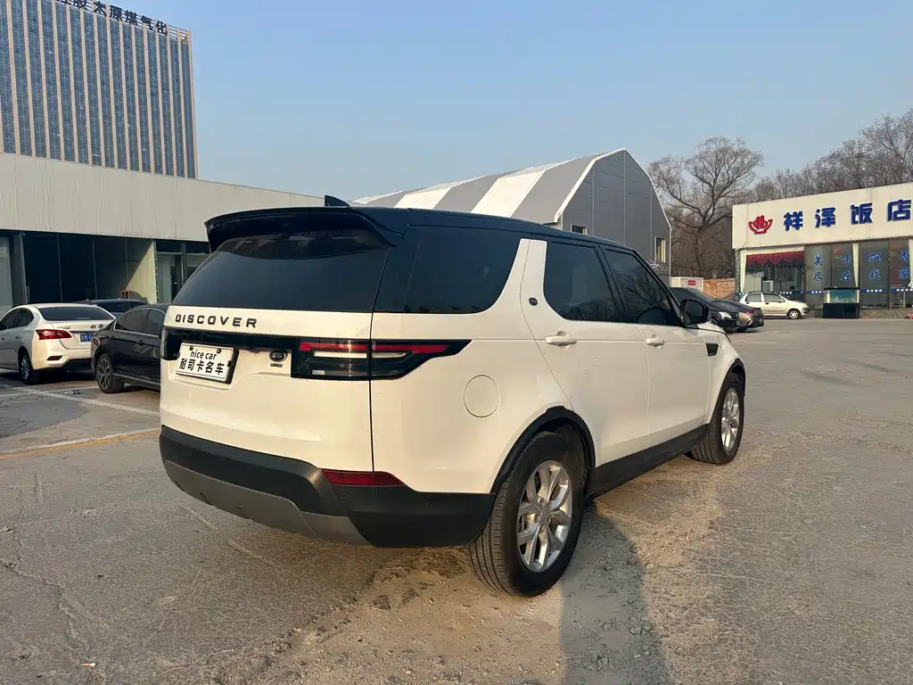 Land Rover Discovery - фото 4