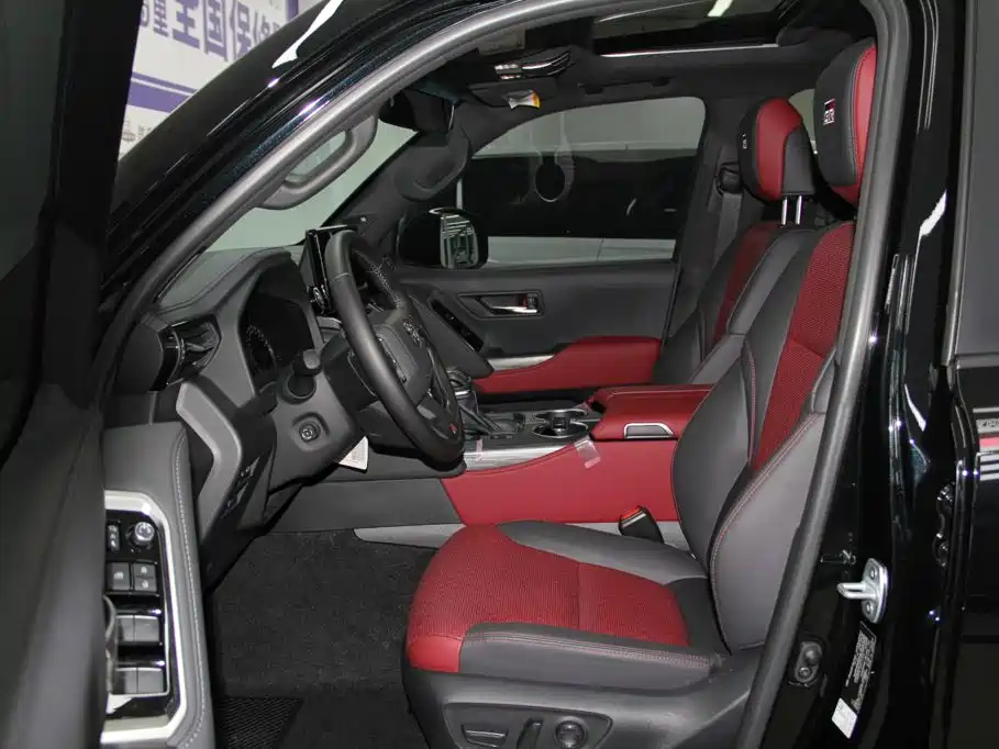 Toyota Land Cruiser — миниатюра 7