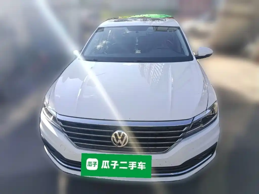 Volkswagen Lavida — миниатюра 2