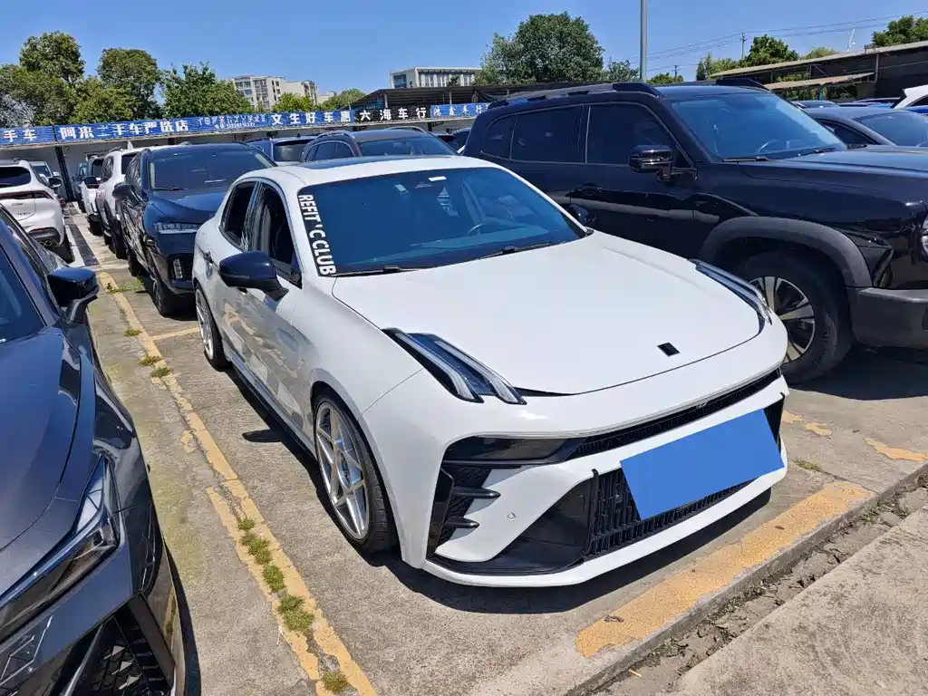 Lynk & Co 03 — миниатюра 3