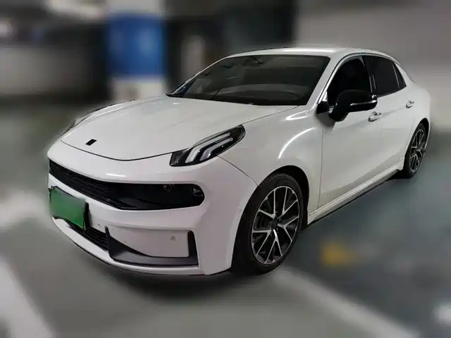 2020 Lynk & Co 03