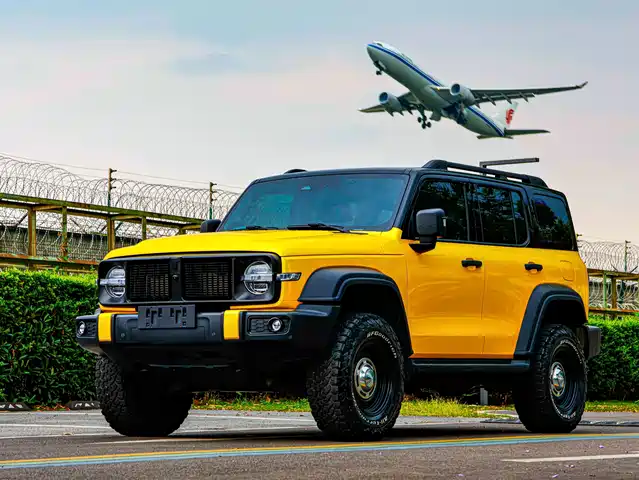 2022 TANK 300