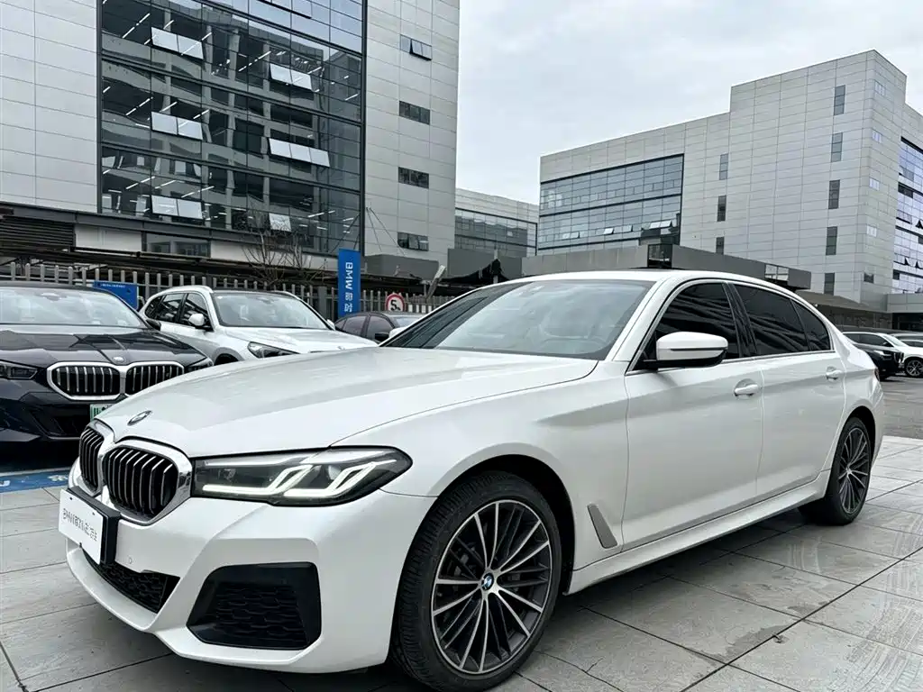 BMW 5 Series 2023