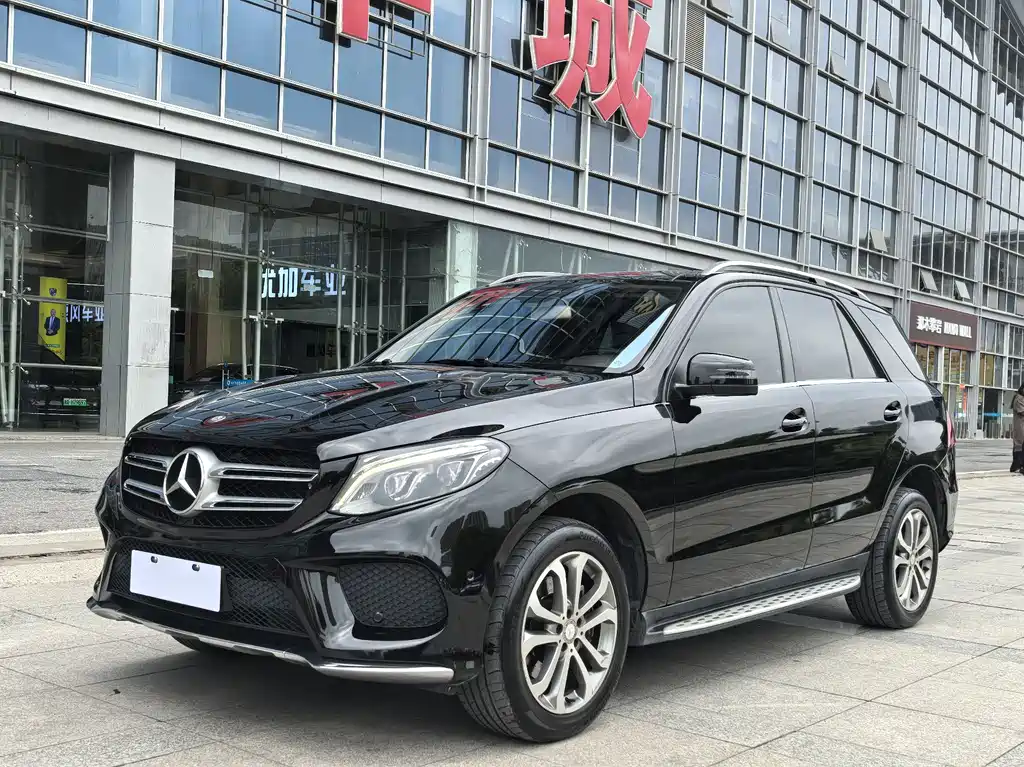 Mercedes-Benz GLE 2015