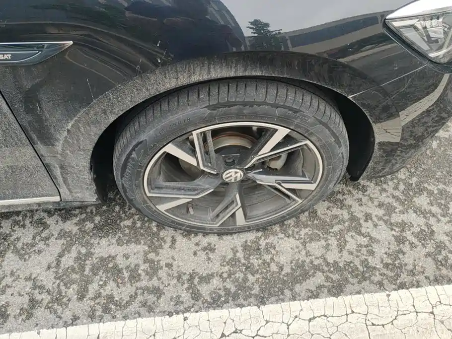 Volkswagen Passat — миниатюра 6