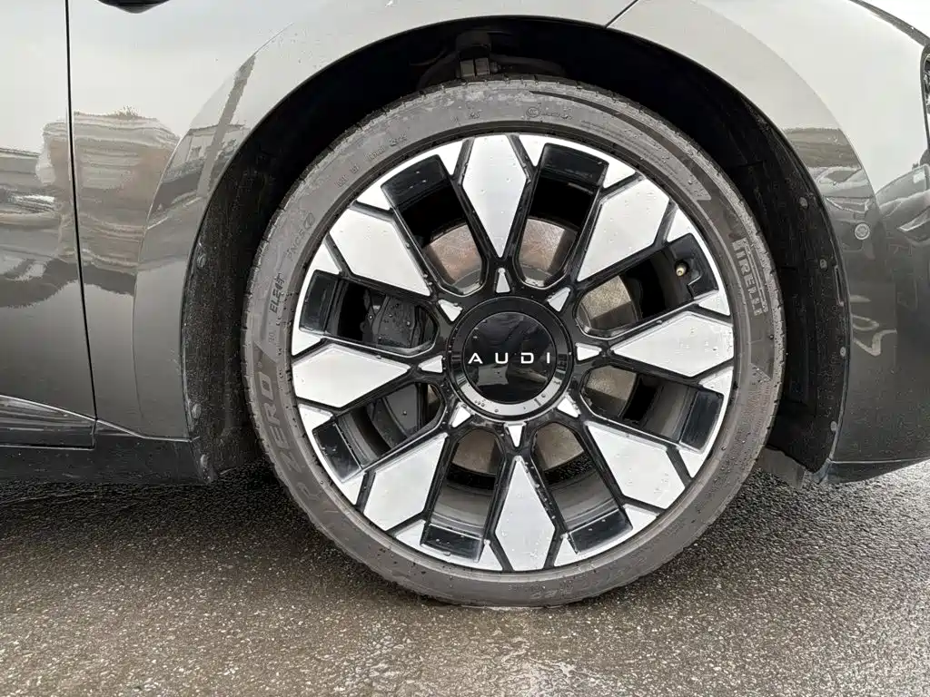 Audi E5 Sportback — миниатюра 16