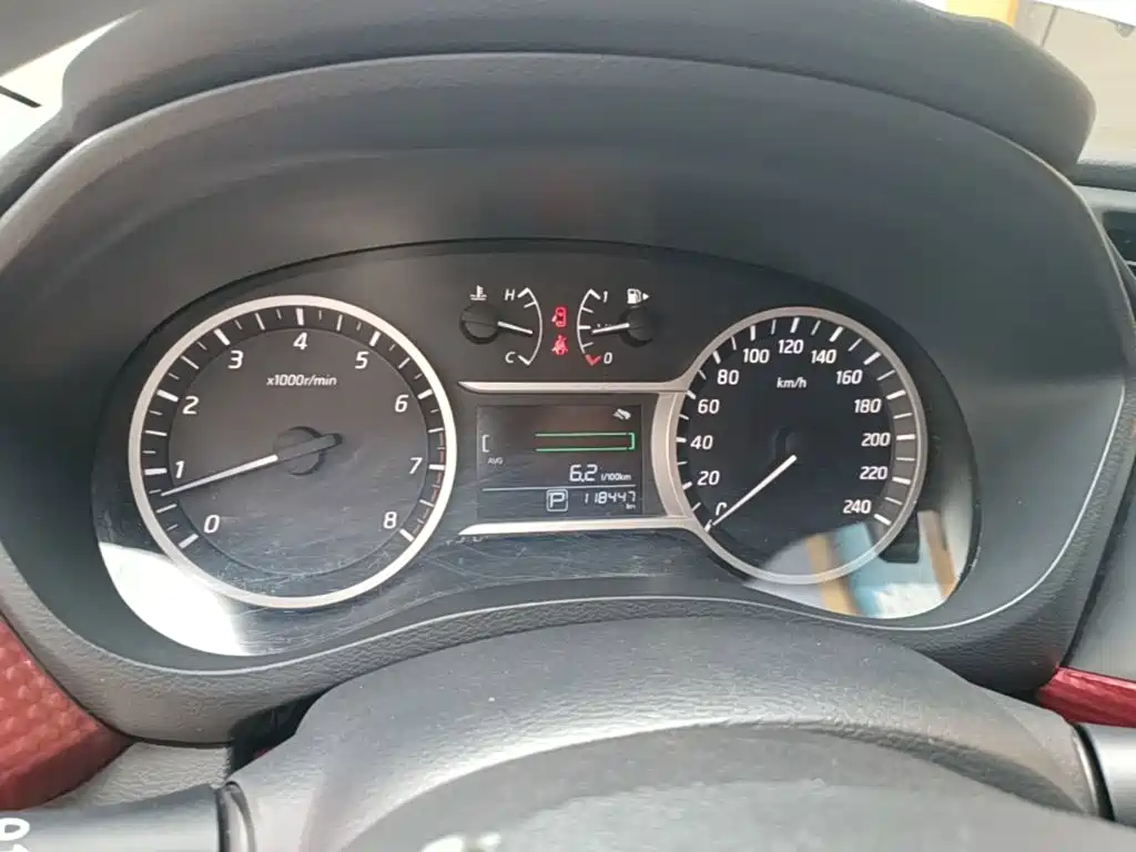 Nissan Bluebird — миниатюра 12