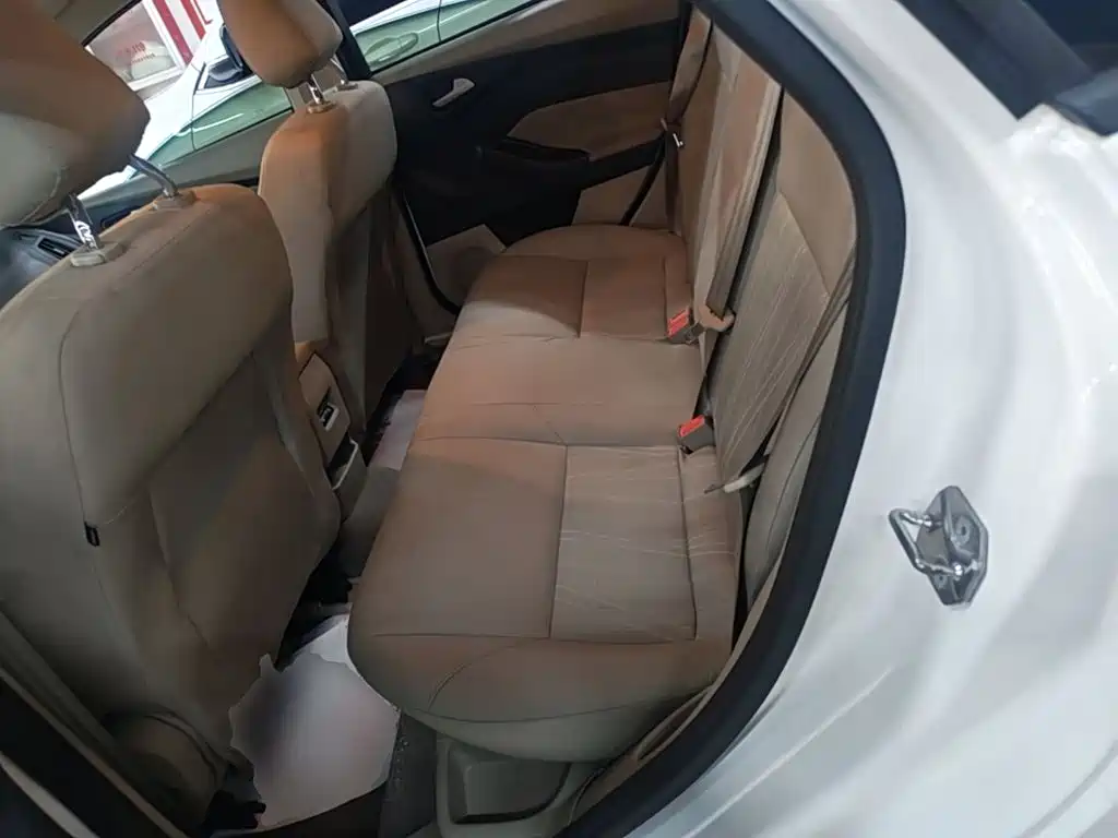 Ford Focus — миниатюра 17