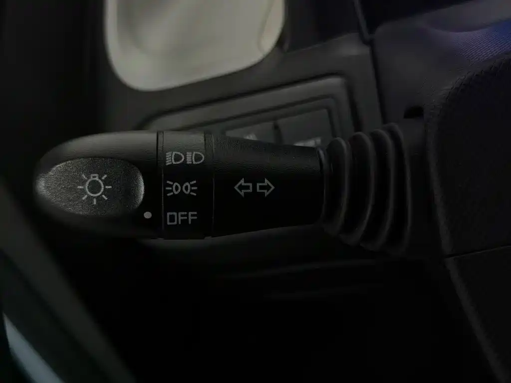 Wuling MINIEV — миниатюра 21