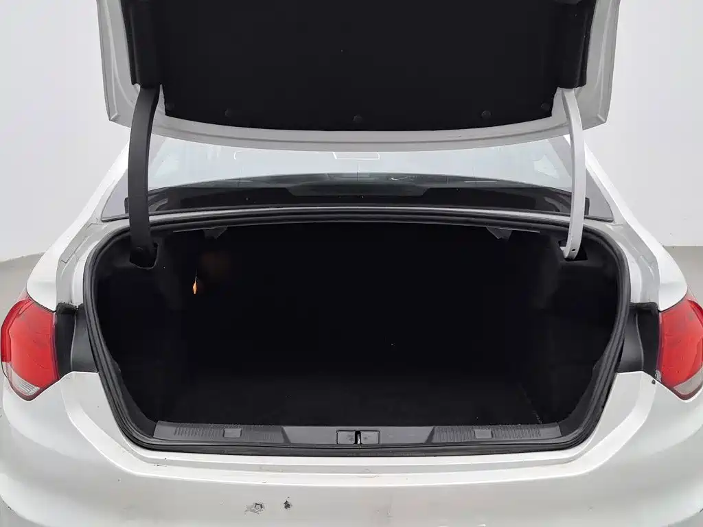 Citroen C4L — миниатюра 16