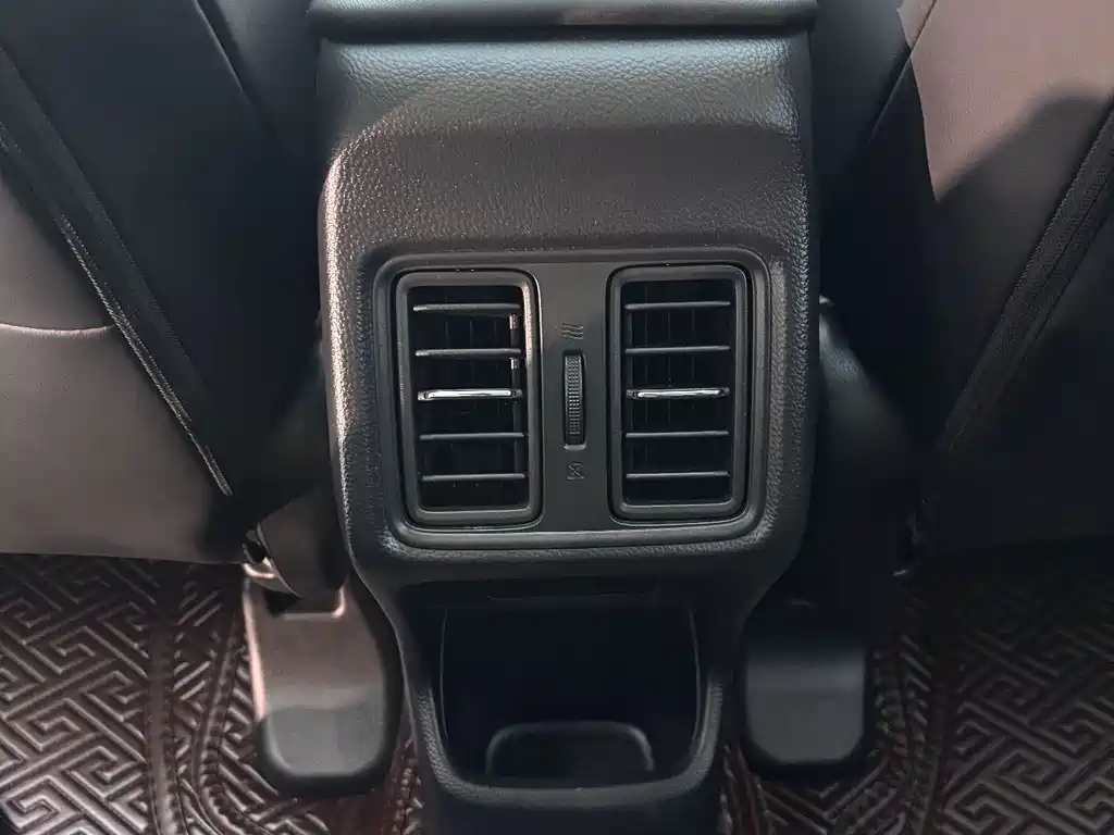 Honda Vezel — миниатюра 12