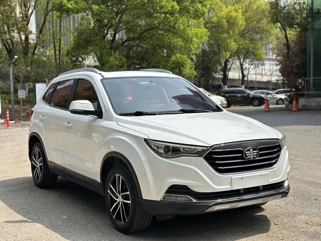 Bestune X40 Net Red Edition 1.6L Auto Luxury Type, фото 3