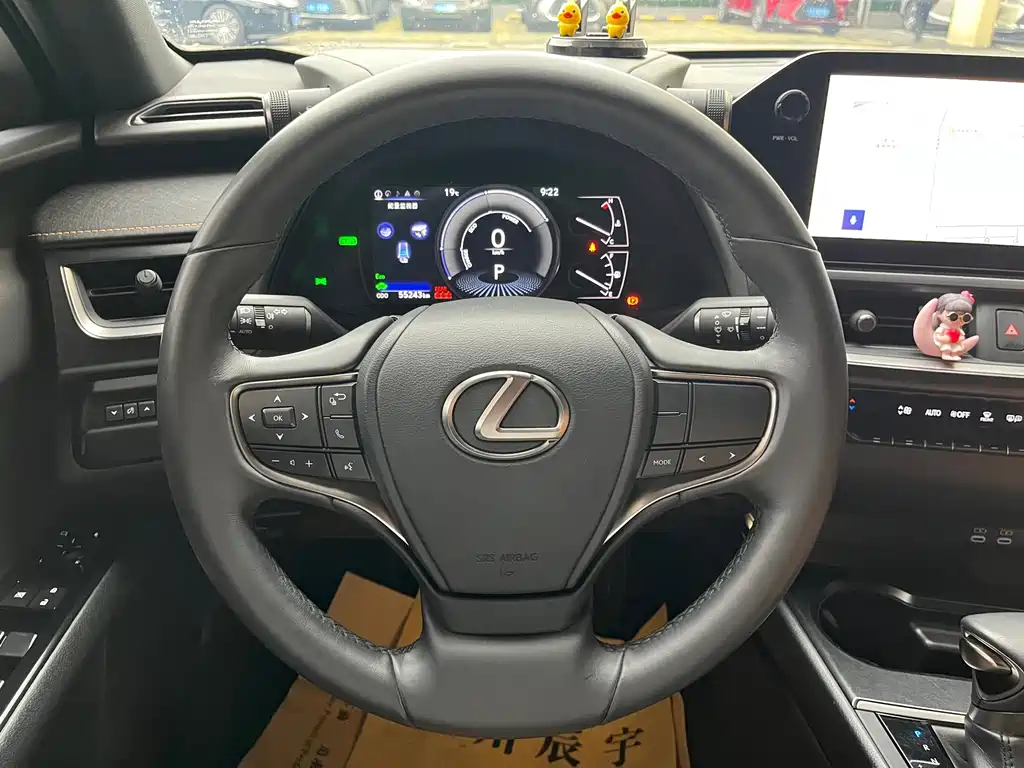 Lexus UX — миниатюра 16