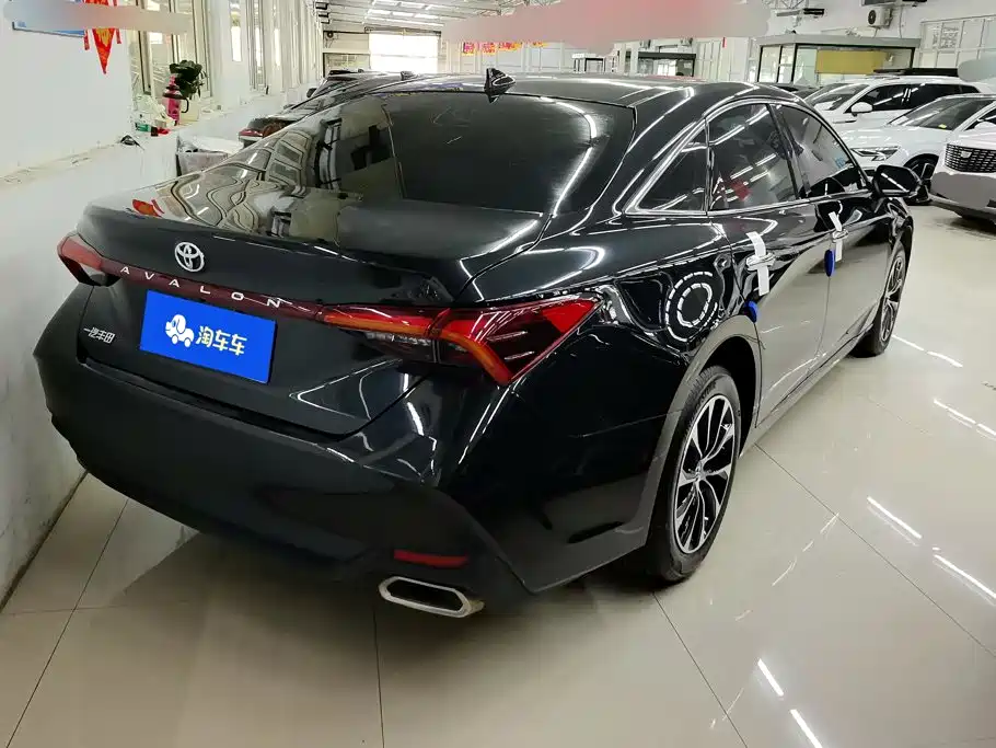 Toyota Avalon — миниатюра 3