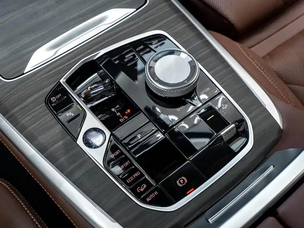 BMW X7 — миниатюра 20