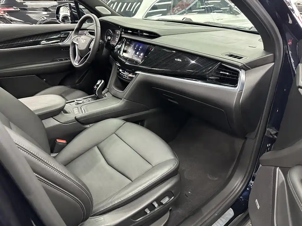 Cadillac XT6 — миниатюра 14