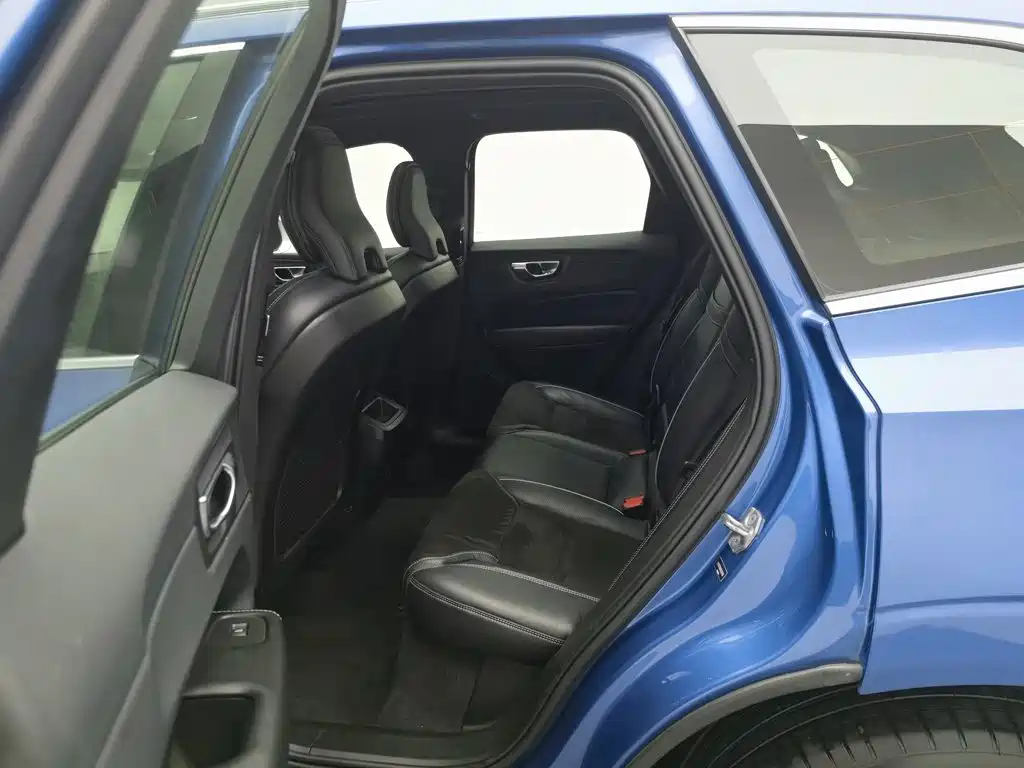 Volvo XC60 — миниатюра 15
