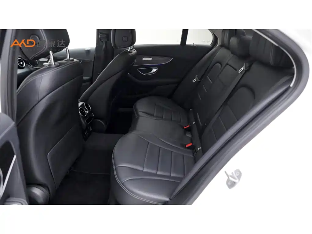 Mercedes-Benz C-Class — миниатюра 7