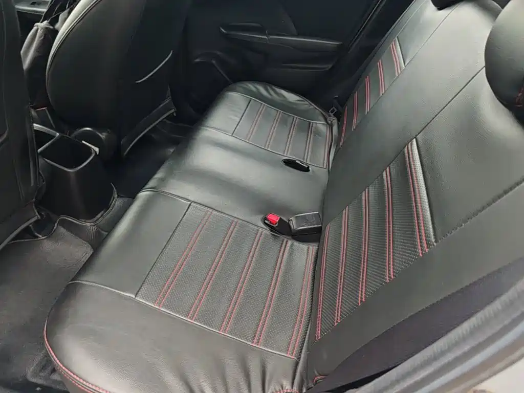 Honda Fit — миниатюра 17