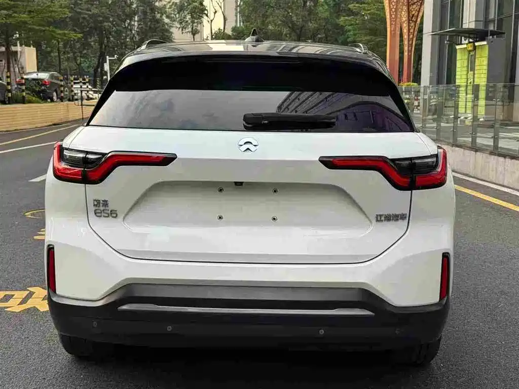 NIO ES6 — миниатюра 5