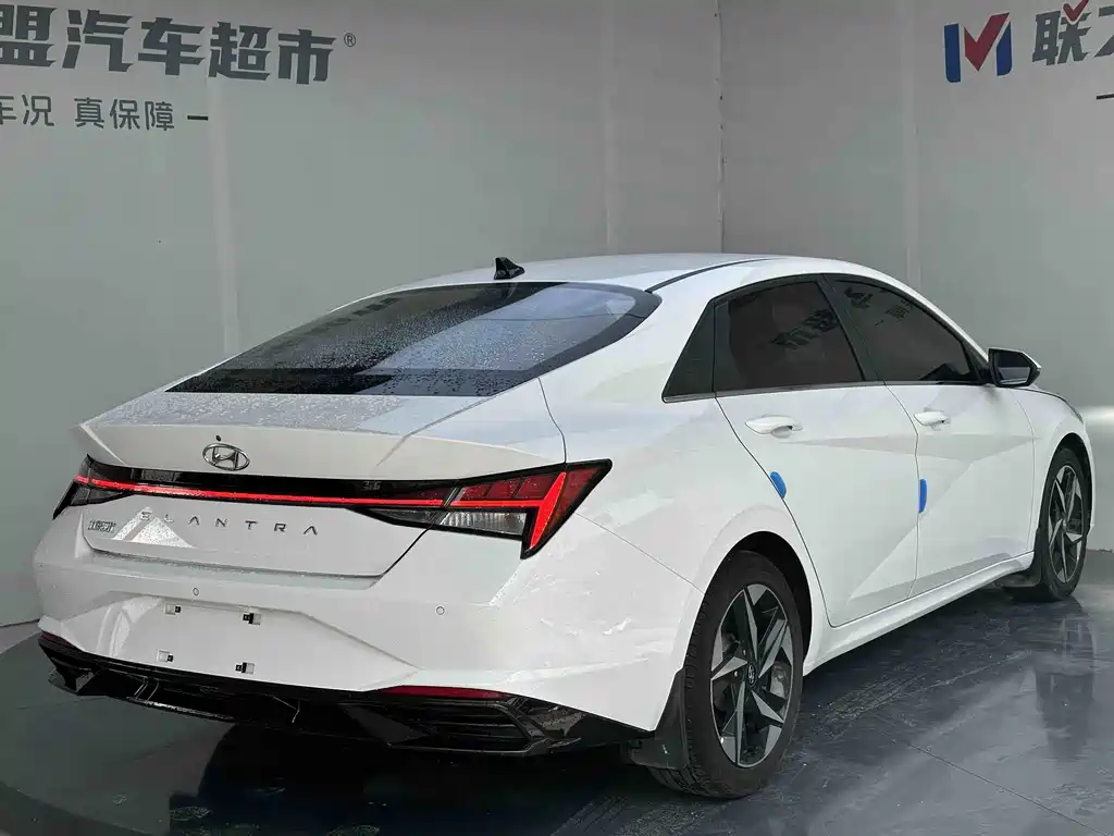 Hyundai Elantra — миниатюра 4