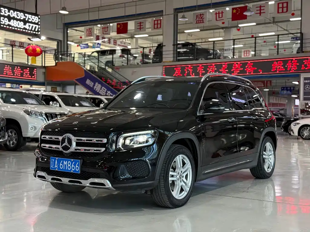 Mercedes-Benz GLB 2021