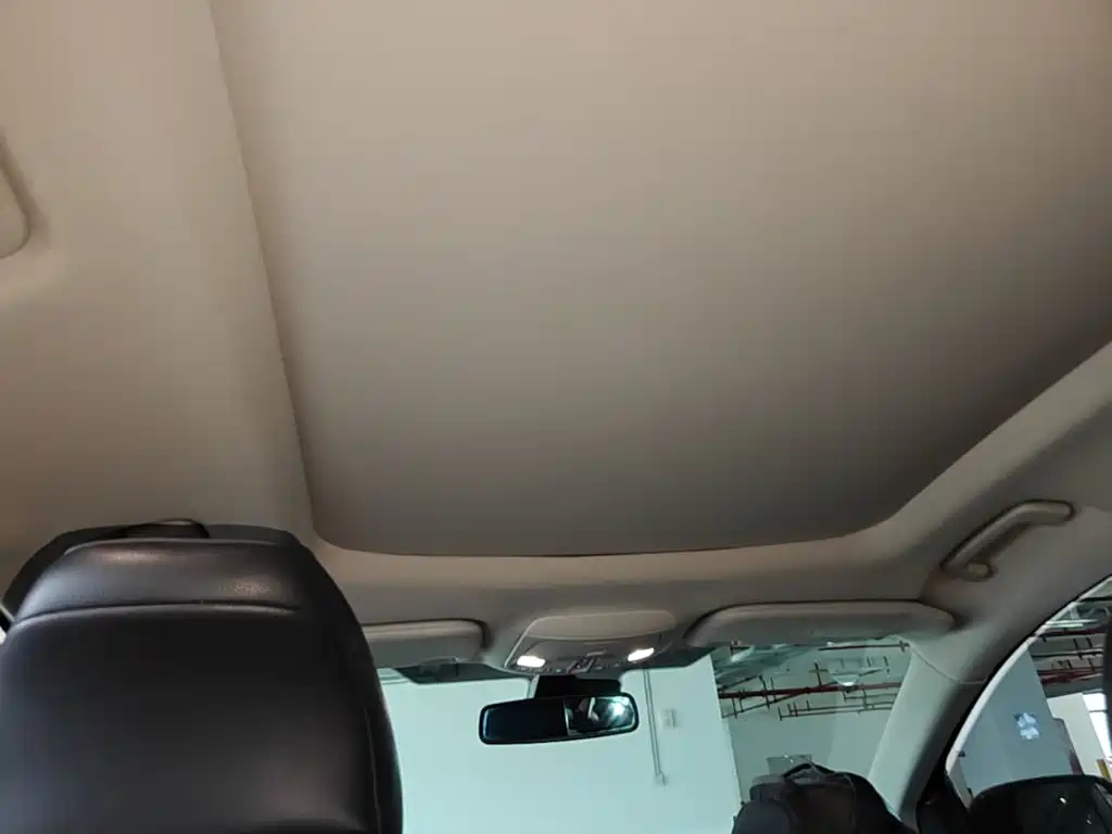 Ford Edge — миниатюра 18