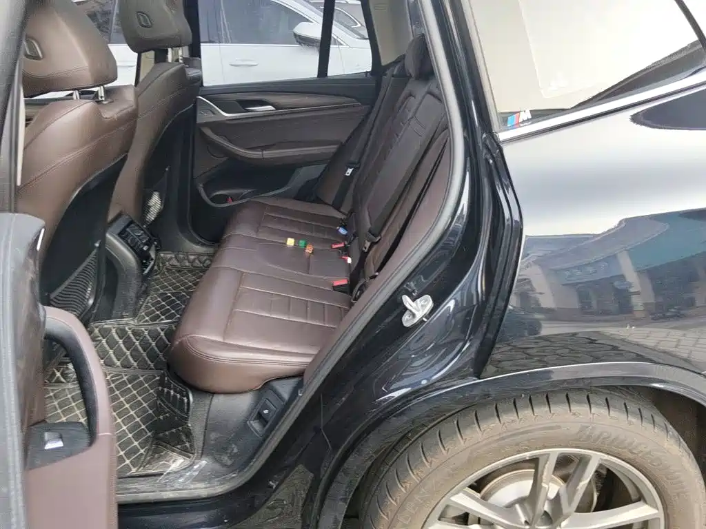 BMW X3 — миниатюра 13