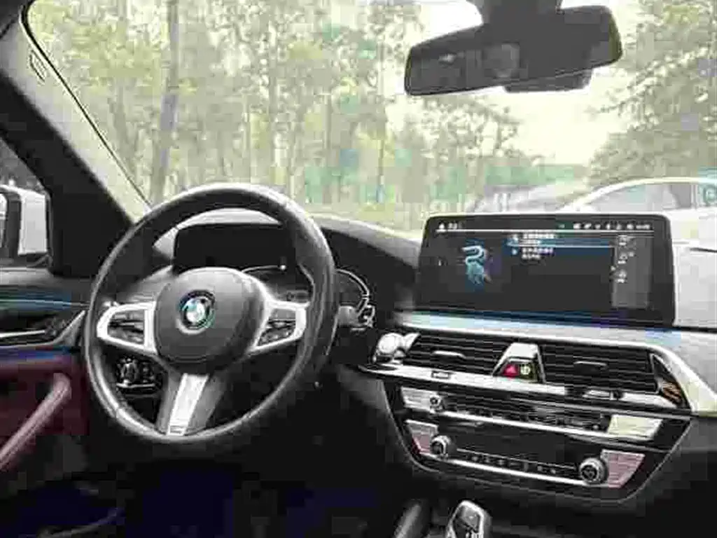 BMW 5 Series New Energy — миниатюра 5