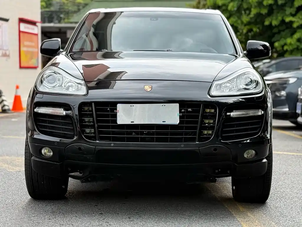 Porsche Cayenne — миниатюра 2