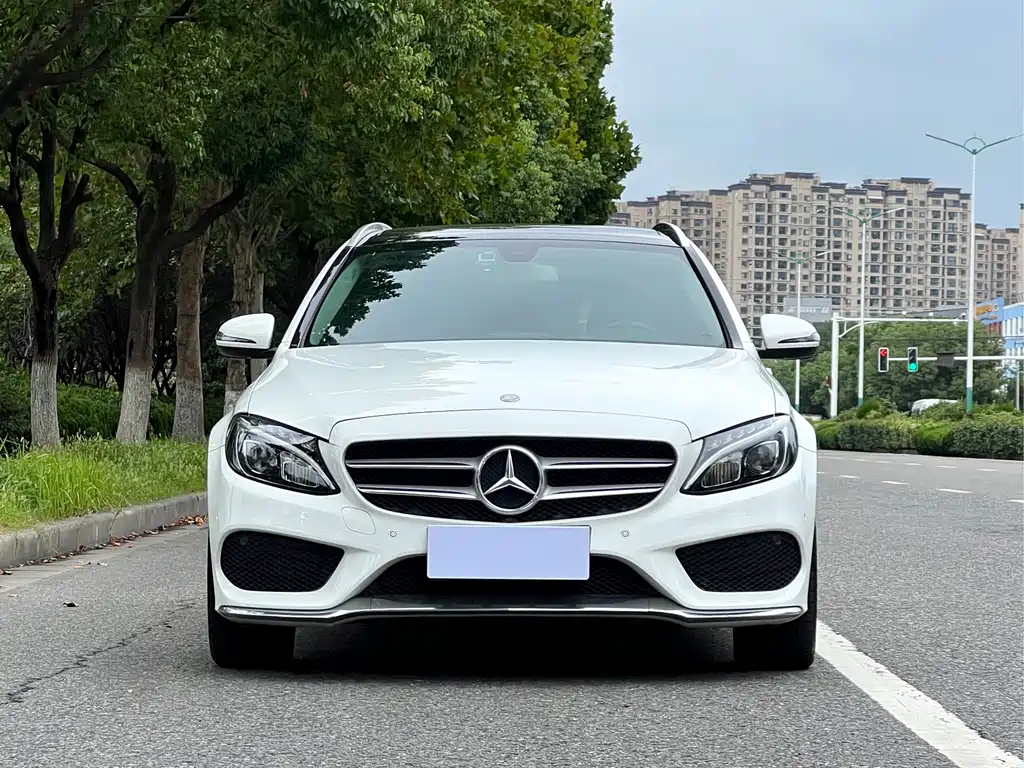 Mercedes-Benz C-Class (Import) — миниатюра 2