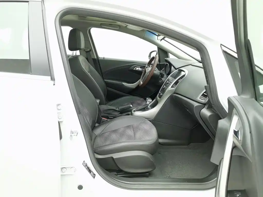 Buick Excelle — миниатюра 23