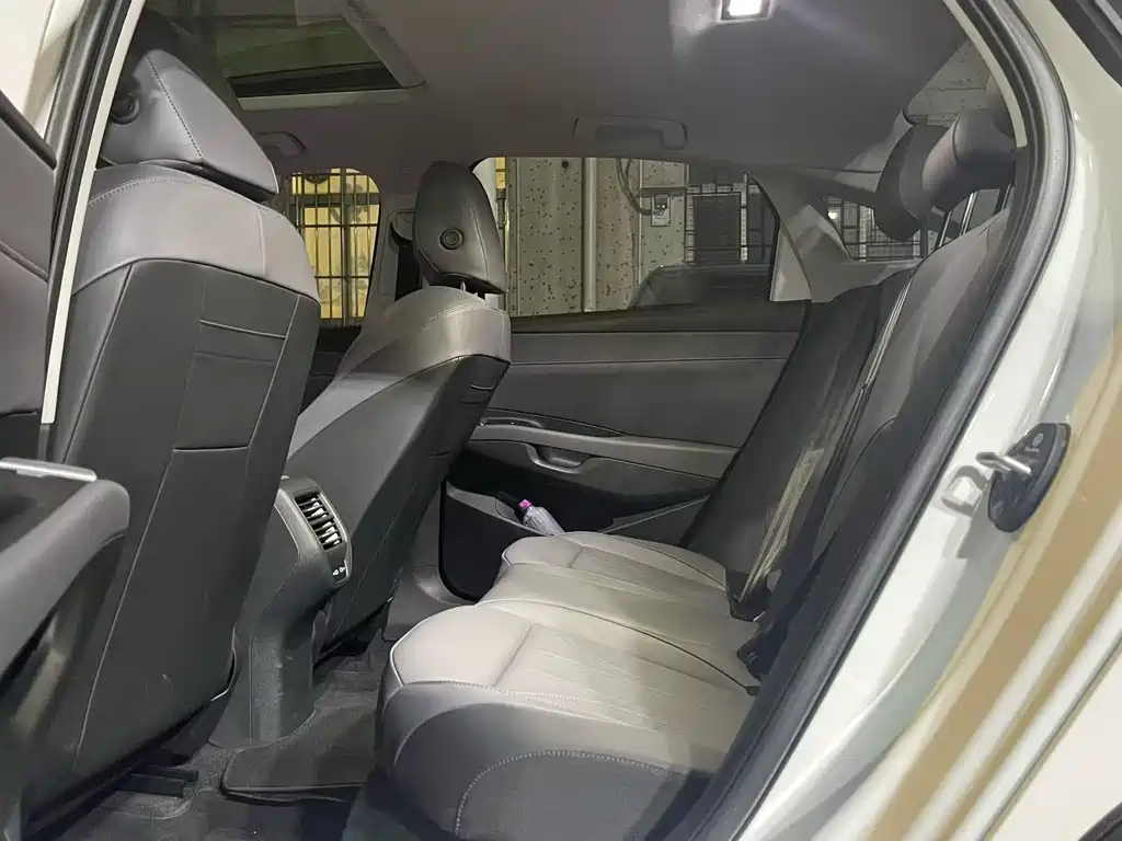 Volkswagen Lavida 2026 Pro 300TSI