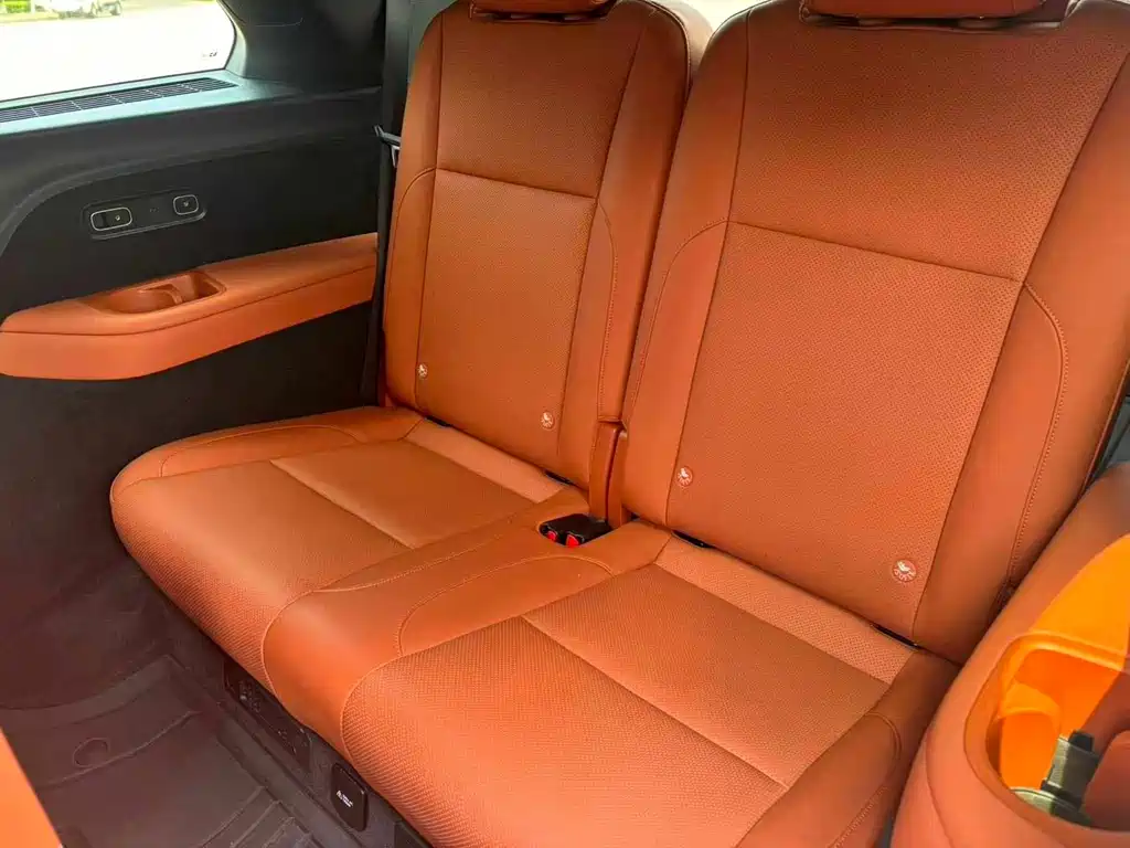 Li Auto Li L8 — миниатюра 10