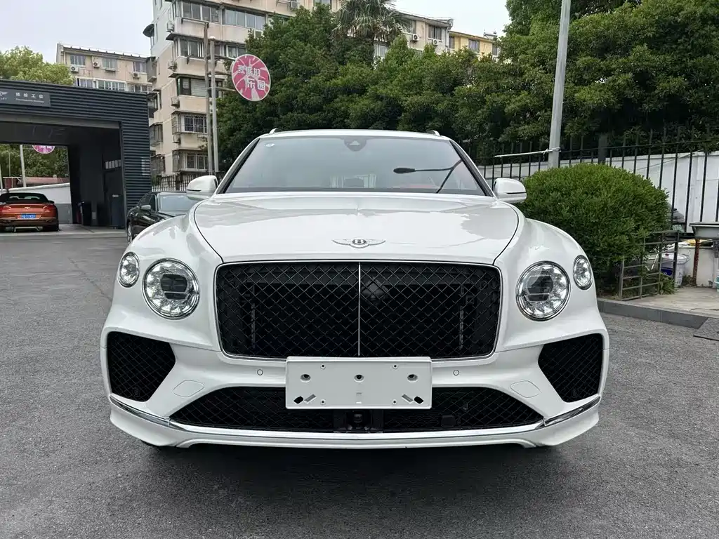 Bentley Bentayga 0