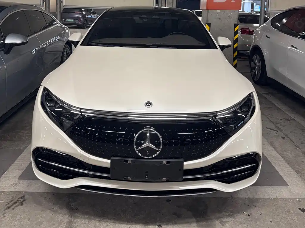 Mercedes-Benz EQS