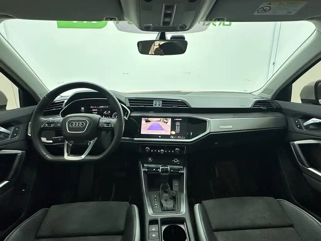 Audi Q3 — миниатюра 12