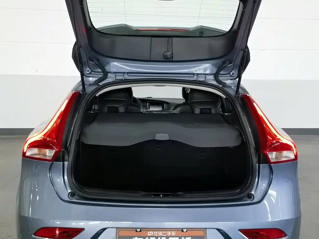 Volvo V40 — миниатюра 16