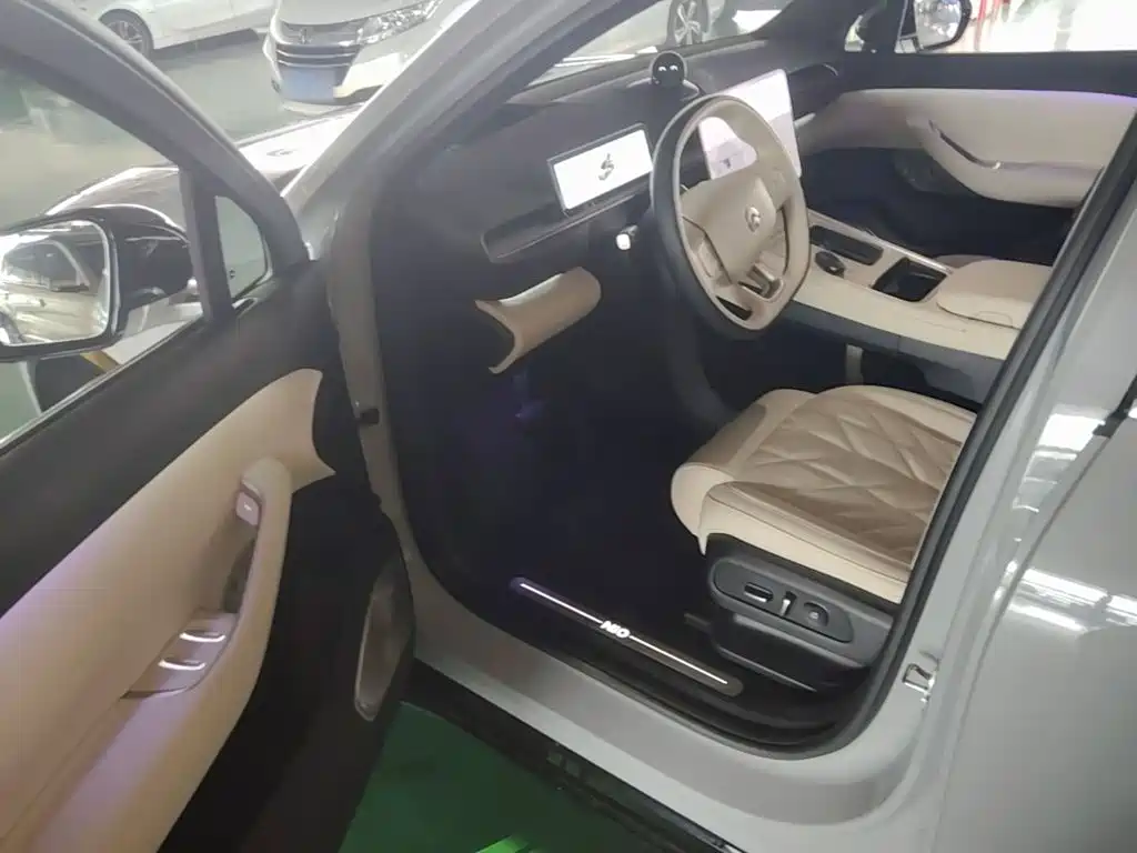 NIO EC6 — миниатюра 16
