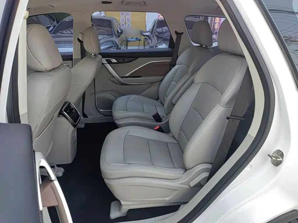 Geely Jia Ji — миниатюра 17
