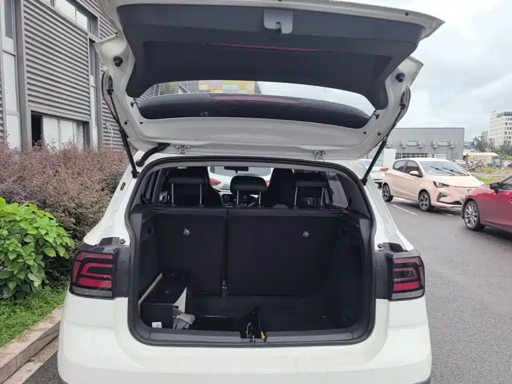 Volkswagen T-Cross — миниатюра 19