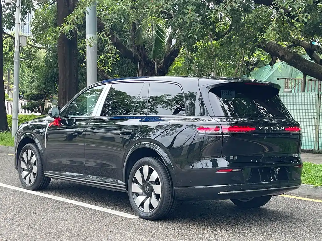VOYAH Taishan X8 — миниатюра 16