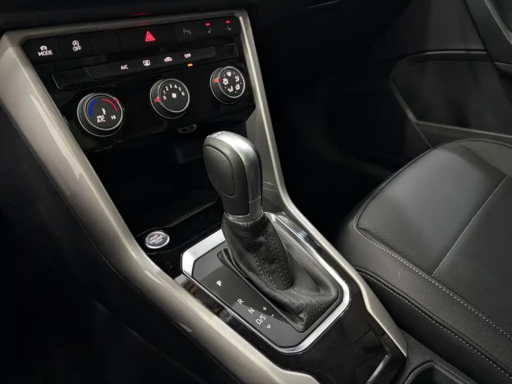 VOLKSWAGEN T ROC EXPLORING SONGS