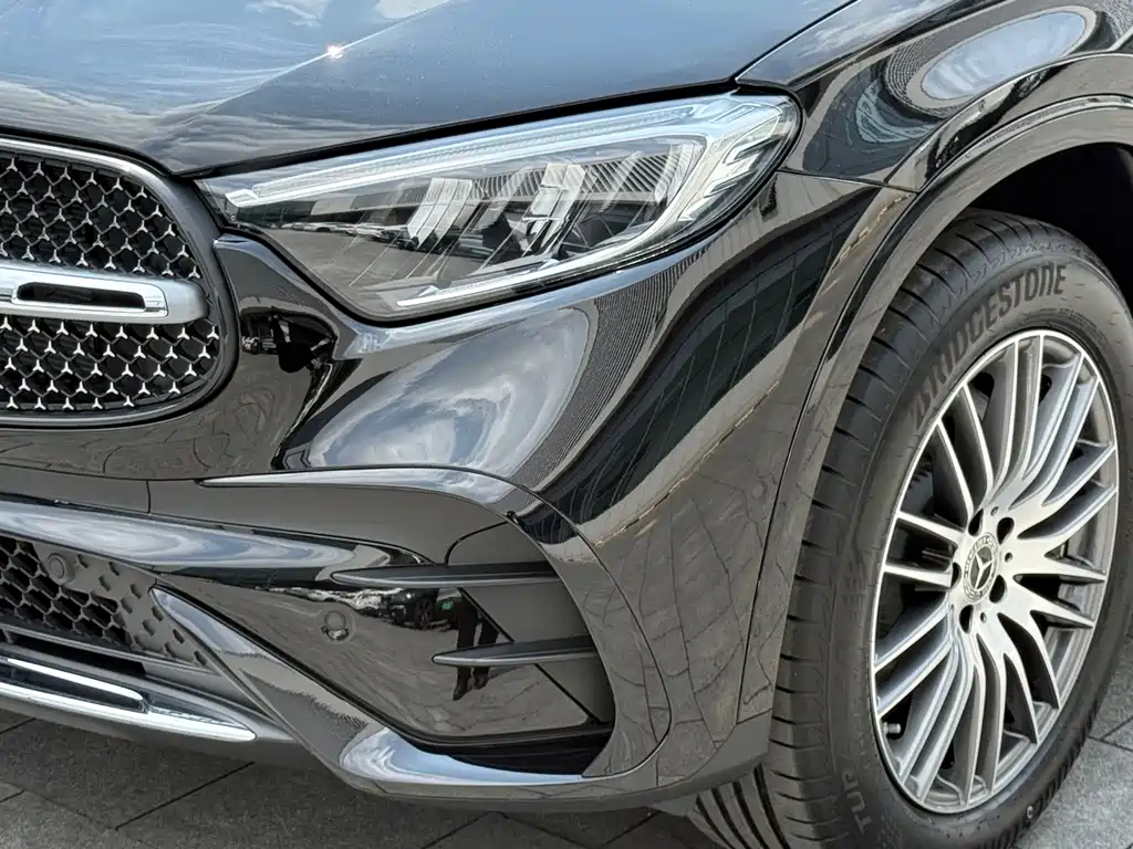Mercedes-Benz GLC 2025 GLC 300 L 4MATIC 5 мест