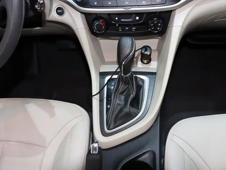 Buick Excelle — миниатюра 15