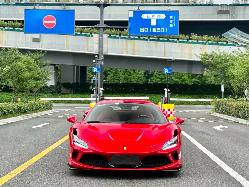 Ferrari F8 2019 Tributo 3.9T V8