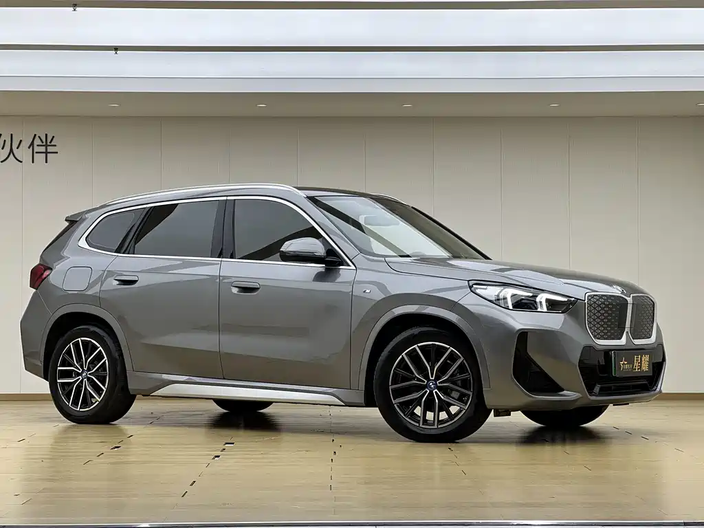 BMW iX1 — миниатюра 3