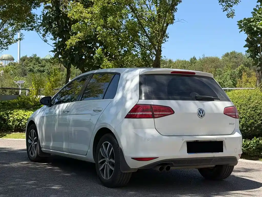 Volkswagen Golf — миниатюра 4