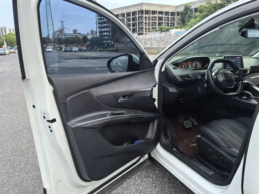 Peugeot 4008 — миниатюра 15