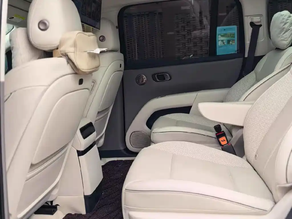 Li Auto Li i8 — миниатюра 8